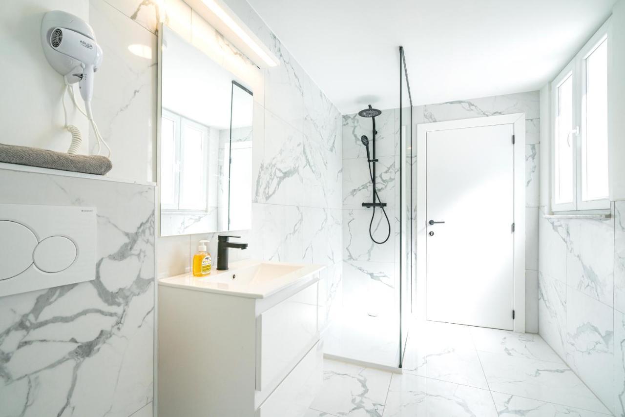 Charming Central Cityflats Antwerpen Bagian luar foto